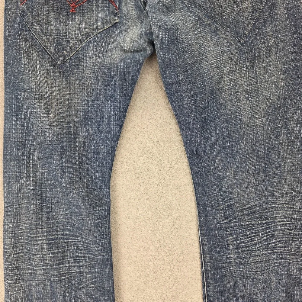 Vintage Levis Engineered Jeans Mens Blue Twisted Medium Wash Zip Fly Fits 32x28